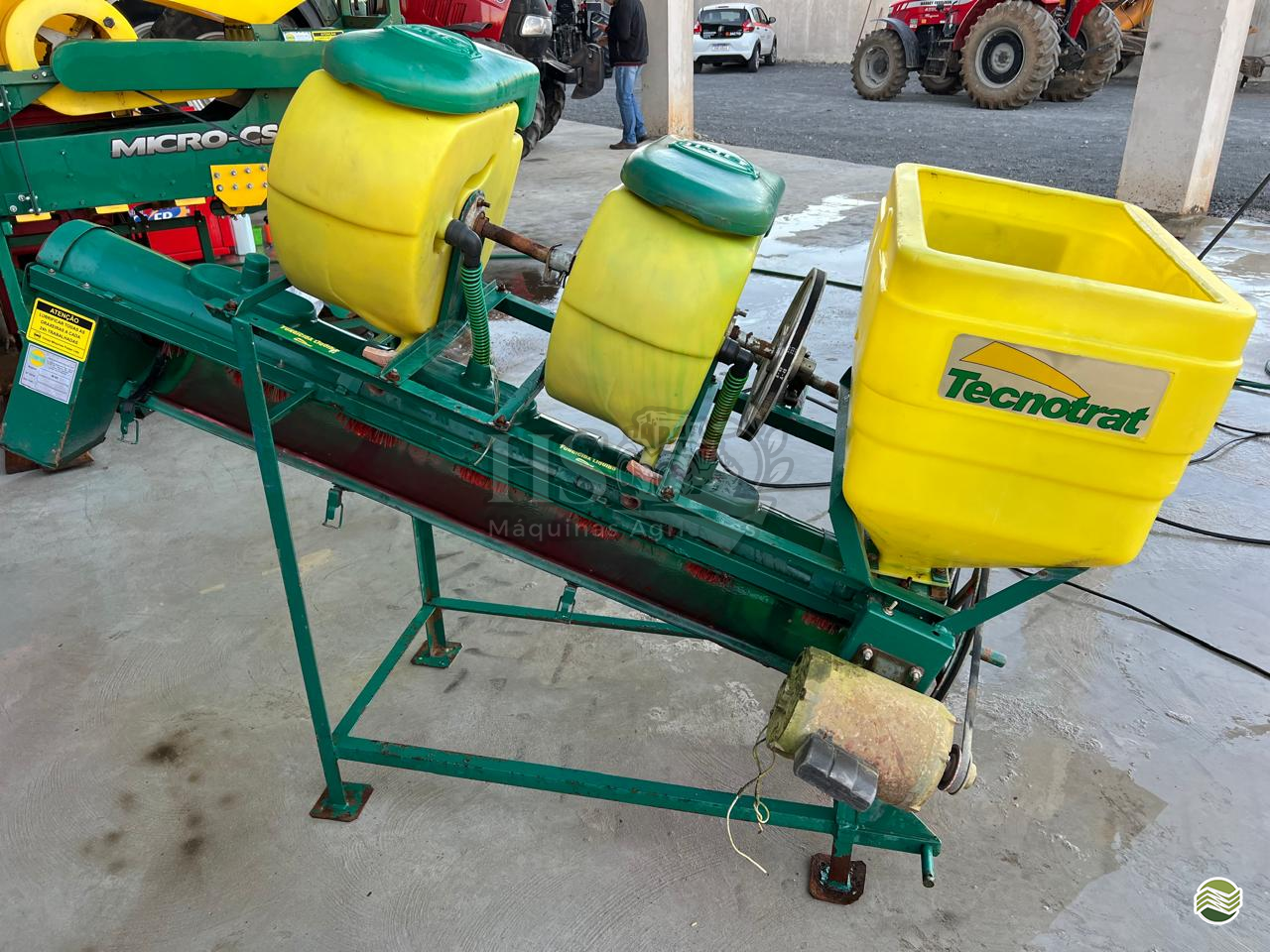 IMPLEMENTOS AGRICOLAS TRATADOR DE SEMENTES TRATADOR DE SEMENTES HS Máquinas Agrícolas PALMEIRA PARANÁ PR